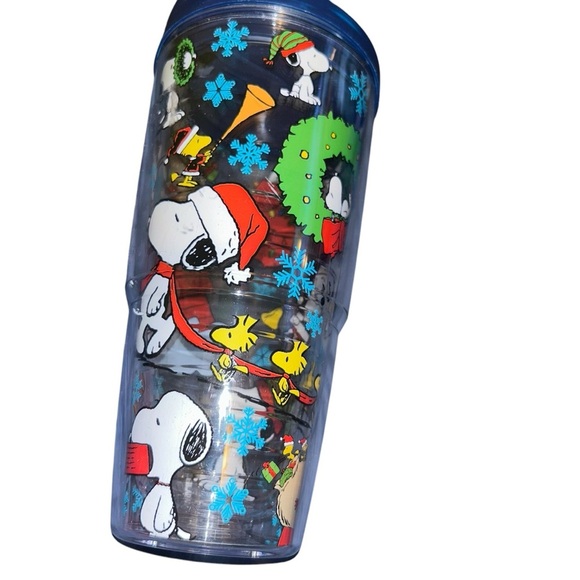 Tervis Snoopy woodstock charlie brown Christmas 24 oz tumbler with lid - Picture 3 of 4